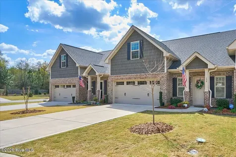 124 Lark Drive West End NC 27376