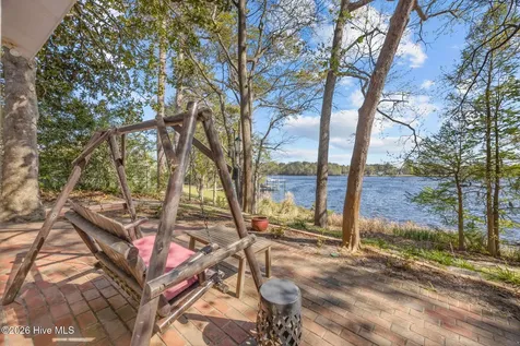 211 Wilson Point Road Trent Woods NC 28562