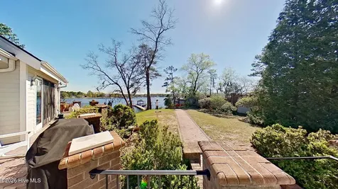 211 Wilson Point Road Trent Woods NC 28562