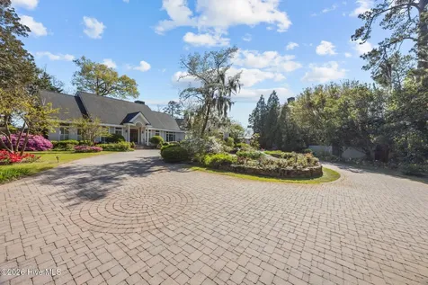 211 Wilson Point Road Trent Woods NC 28562