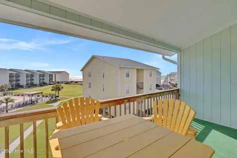 918 N New River Drive Surf City NC 28445