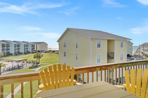 918 N New River Drive Surf City NC 28445
