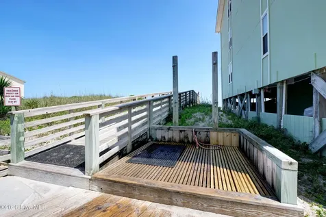 918 N New River Drive Surf City NC 28445