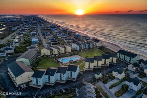 918 N New River Drive Surf City NC 28445