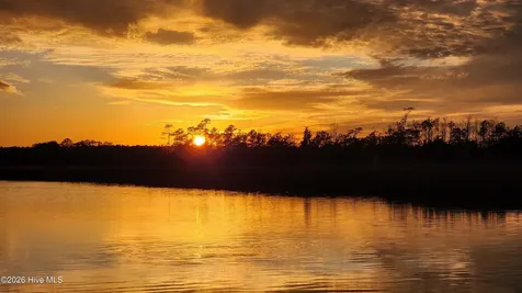128 Madison Bay Drive Beaufort NC 28516