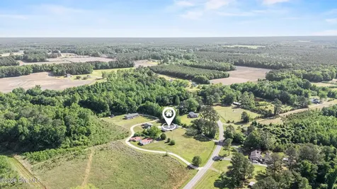2041 Bay Road Wallace NC 28466
