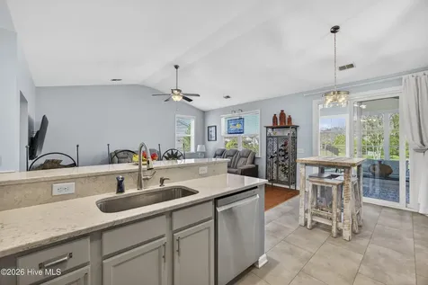 5257 Windward Way Southport NC 28461
