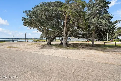 Bolivia NC 28422