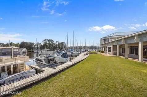 100 Marina Drive New Bern NC 28560