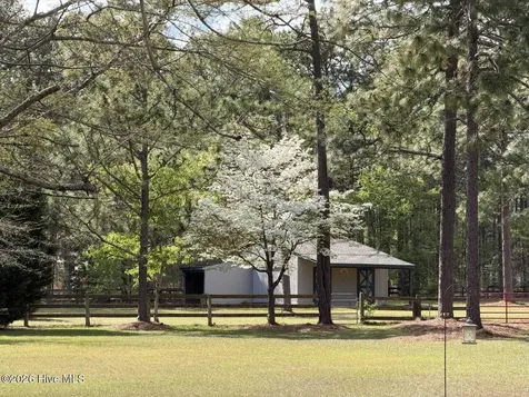 449 Rose Ridge Road Aberdeen NC 28315