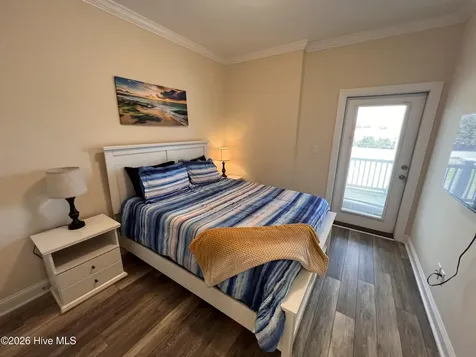 3307 Emerald Drive Emerald Isle NC 28594