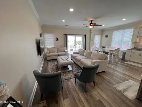3307 Emerald Drive Emerald Isle NC 28594