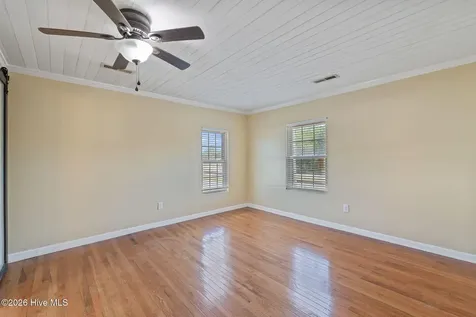 128 E Railroad Street La Grange NC 28551