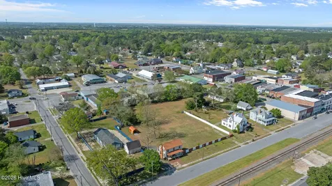 128 E Railroad Street La Grange NC 28551
