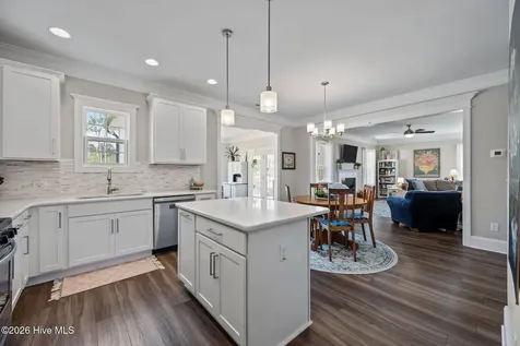 37 Lyford Cay Court Hampstead NC 28443