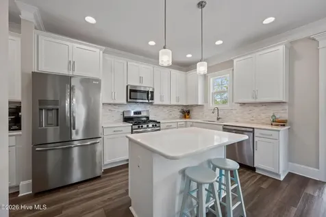 37 Lyford Cay Court Hampstead NC 28443