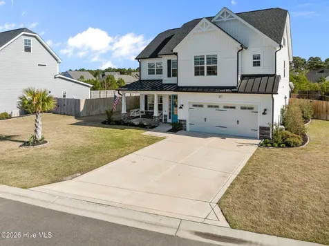 37 Lyford Cay Court Hampstead NC 28443