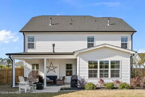 37 Lyford Cay Court Hampstead NC 28443