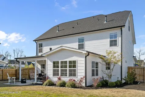 37 Lyford Cay Court Hampstead NC 28443