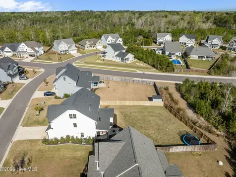 37 Lyford Cay Court Hampstead NC 28443