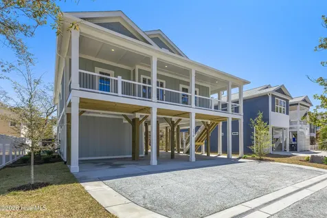 230 NE 38th Street Oak Island NC 28465