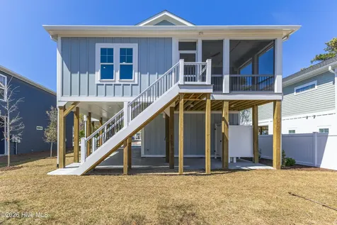 230 NE 38th Street Oak Island NC 28465