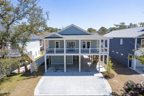 230 NE 38th Street Oak Island NC 28465
