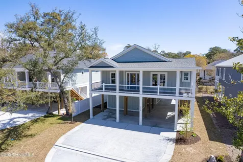 230 NE 38th Street Oak Island NC 28465