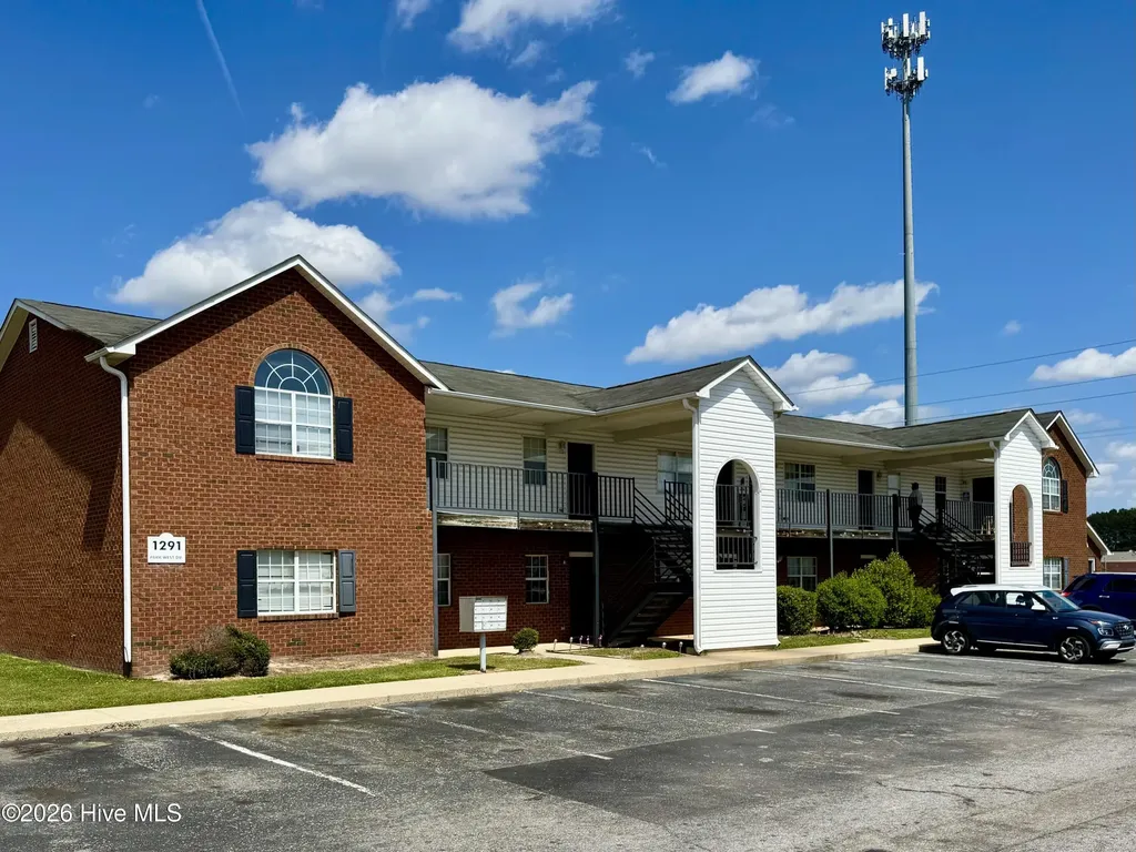 1291 Park West Drive Greenville NC 27834