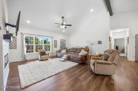 101 Seminole Court West End NC 27376