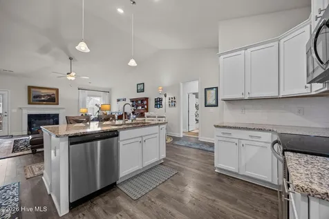 2727 Luna Lane Winterville NC 28590