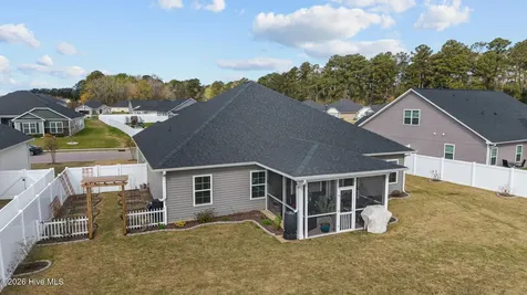 2727 Luna Lane Winterville NC 28590