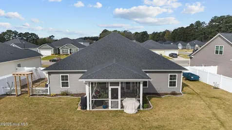 2727 Luna Lane Winterville NC 28590