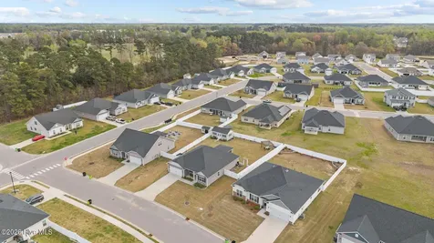 2727 Luna Lane Winterville NC 28590