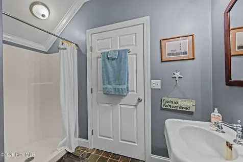 754 Hardison Drive Arapahoe NC 28510