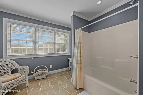 754 Hardison Drive Arapahoe NC 28510