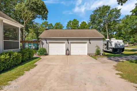 754 Hardison Drive Arapahoe NC 28510