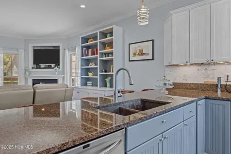 754 Hardison Drive Arapahoe NC 28510