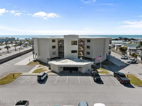 9100 Reed Drive Emerald Isle NC 28594