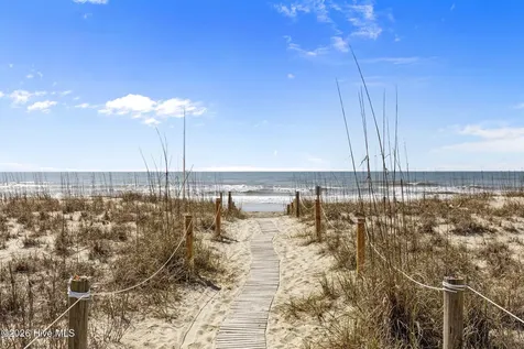 9100 Reed Drive Emerald Isle NC 28594