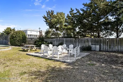 9100 Reed Drive Emerald Isle NC 28594