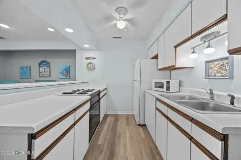9100 Reed Drive Emerald Isle NC 28594