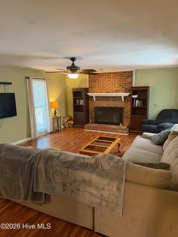 380 W Denny Avenue Pinebluff NC 28373