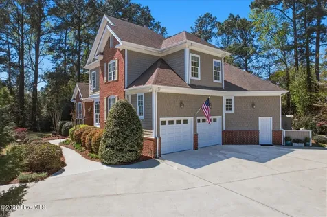 8709 Lake Nona Drive Wilmington NC 28411