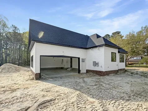 917 Maggie Lane Elizabeth City NC 27909