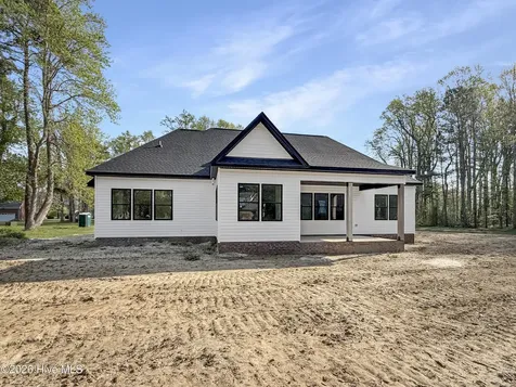 917 Maggie Lane Elizabeth City NC 27909