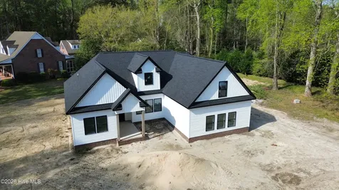 917 Maggie Lane Elizabeth City NC 27909