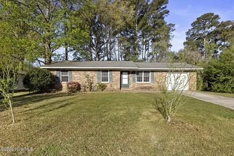 429 Kenwood Drive Jacksonville NC 28540
