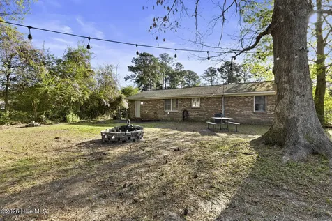 429 Kenwood Drive Jacksonville NC 28540