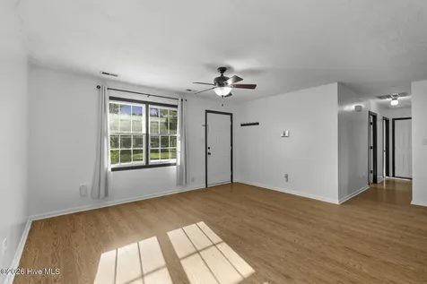 429 Kenwood Drive Jacksonville NC 28540